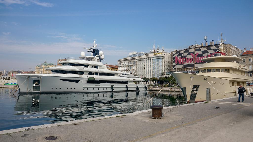 Deluxe 4 Star Studio Apartment Rijeka Eksteriør billede